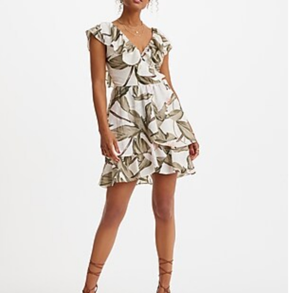 Express the neck ruffle mini dress